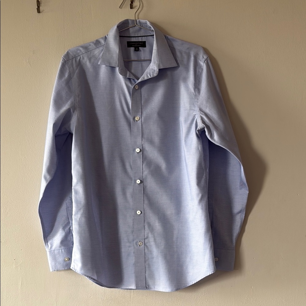 Banana Republic Light Blue Dress Shirt